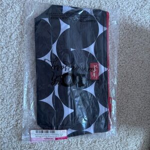 New Thirty One Thermal Zipper Pouch